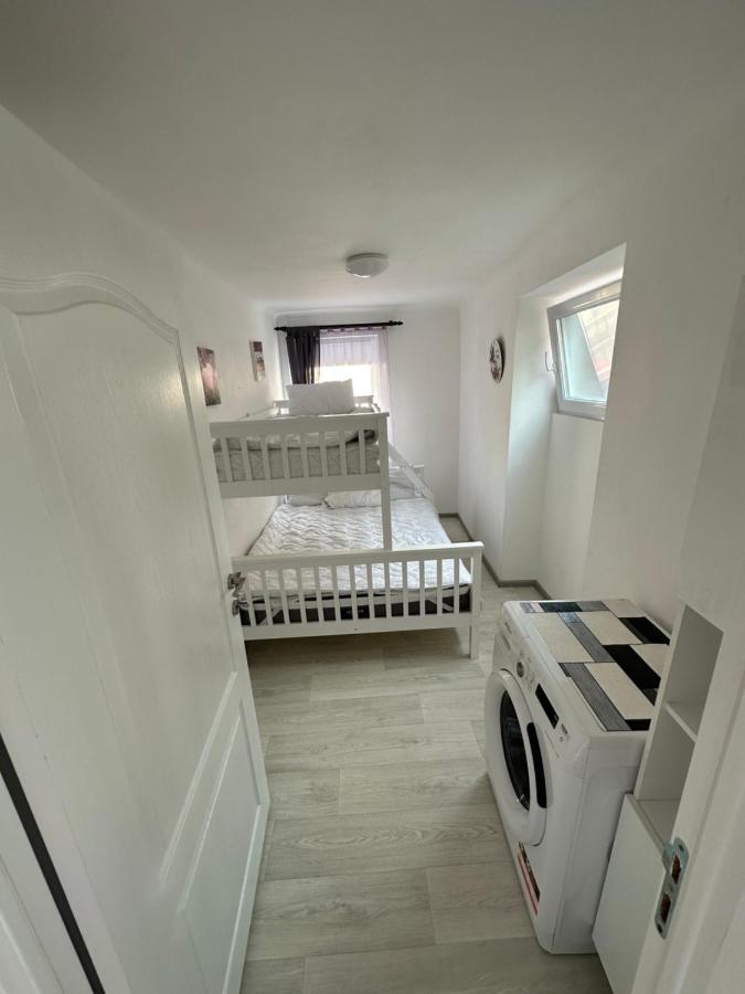 Nema S Apartment Brasov Exterior photo