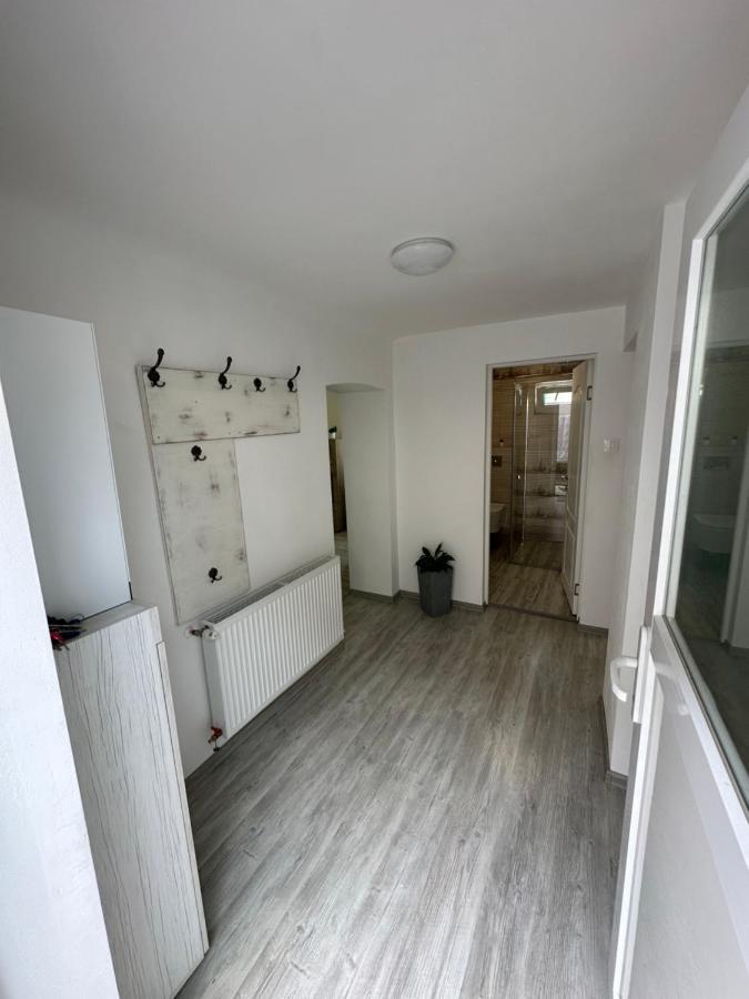 Nema S Apartment Brasov Exterior photo