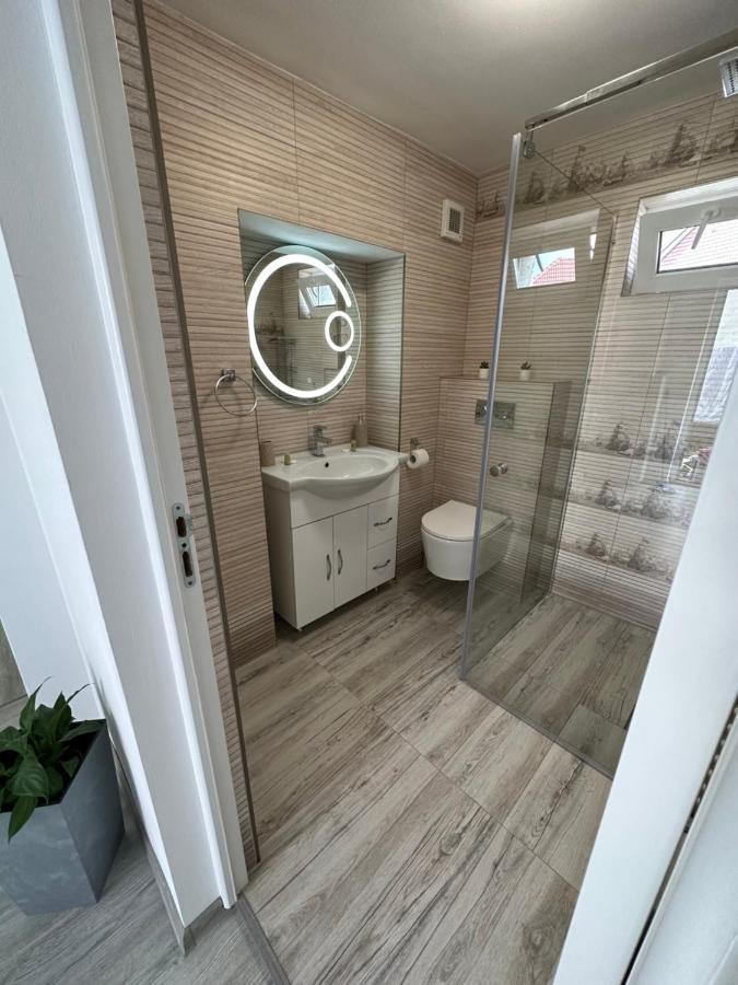 Nema S Apartment Brasov Exterior photo